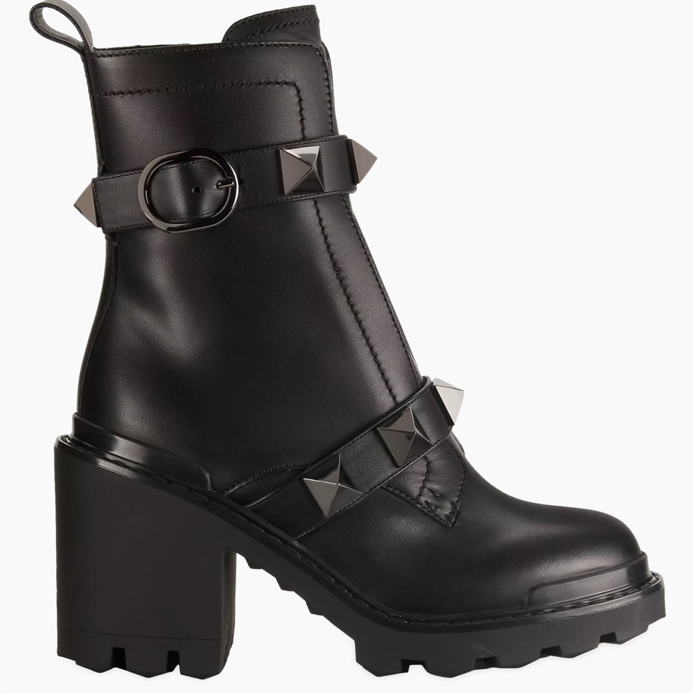 NWOT Valentino Garavani Rockstud blocked heel boot